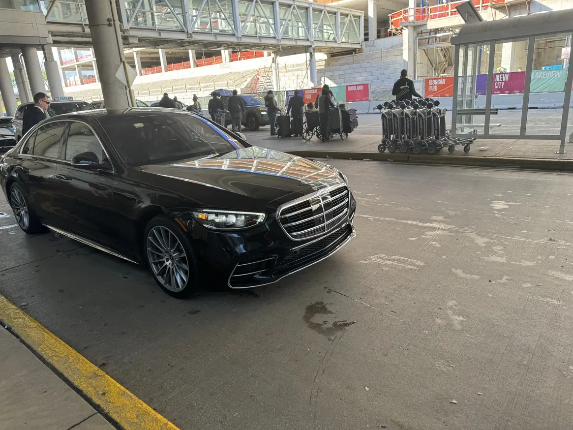 Luxury Mercedes Car Service