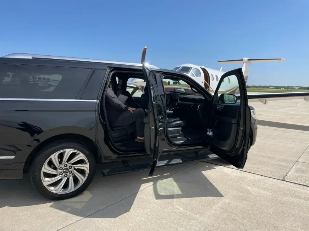 Limo Service Downers Grove IL