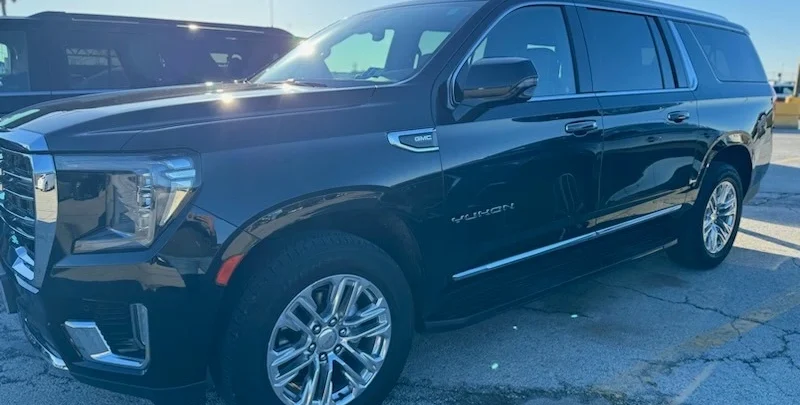 GMC-Yukon-black SUV
