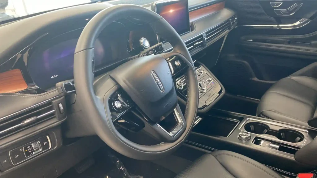 luxury lincoln car service interior