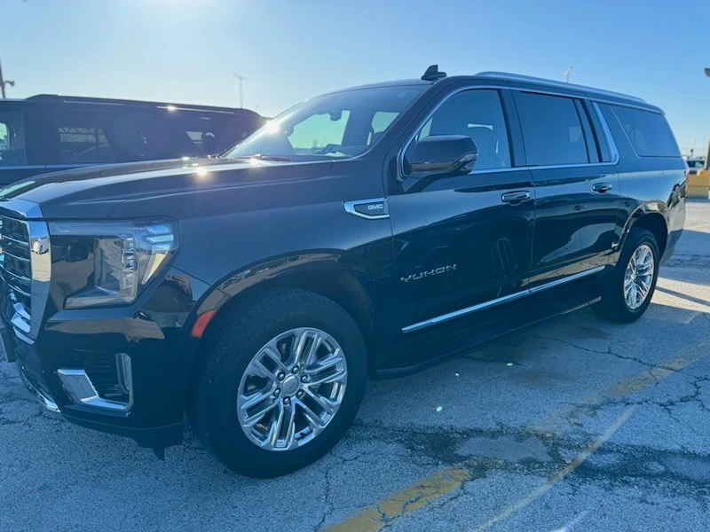 GMC Yukon front view