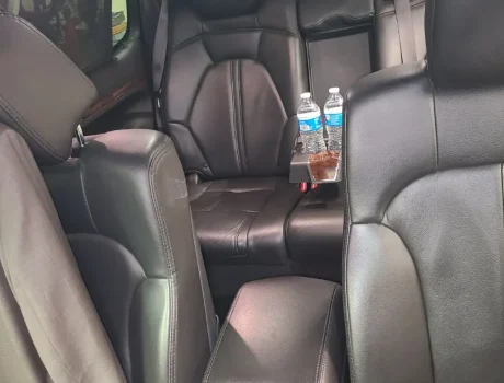 Lincoln MKT front view interior